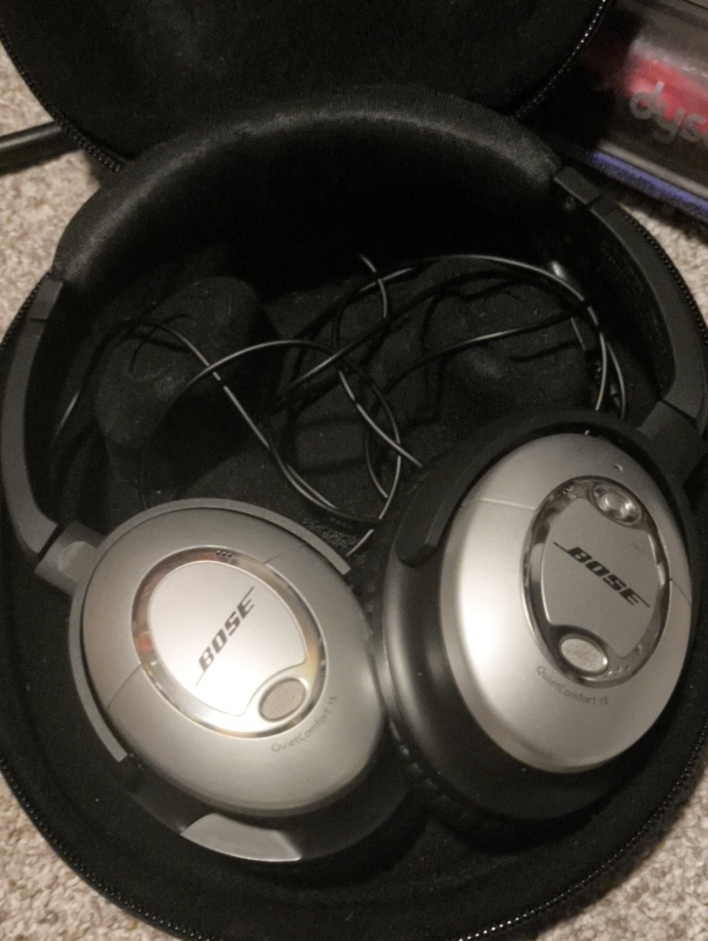Bose QC 15 Silver and Black Over-Ear Headphones - QuietComfort Series
